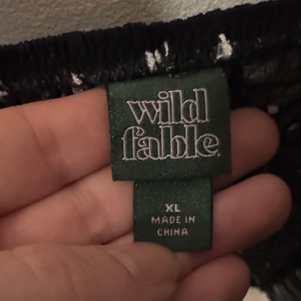 wild fable Black Polka Dot Long Sleeve Square Neck Top - Picture 2 of 2